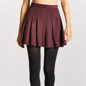 Pleated faux suede burgundy mini skirt